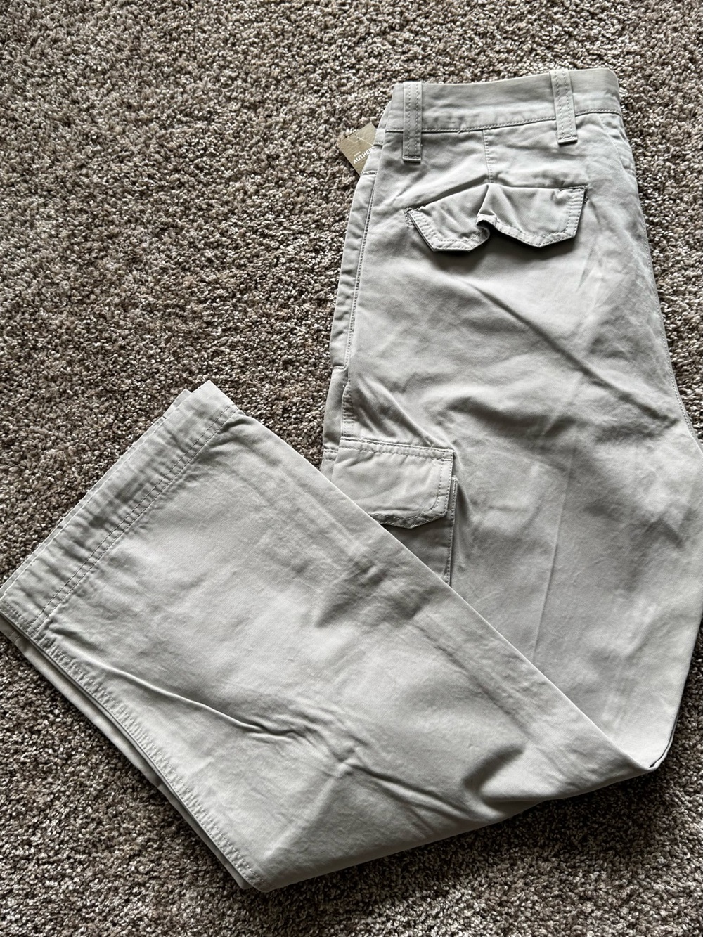 Dockers Men's Light Gray Cargo Pants